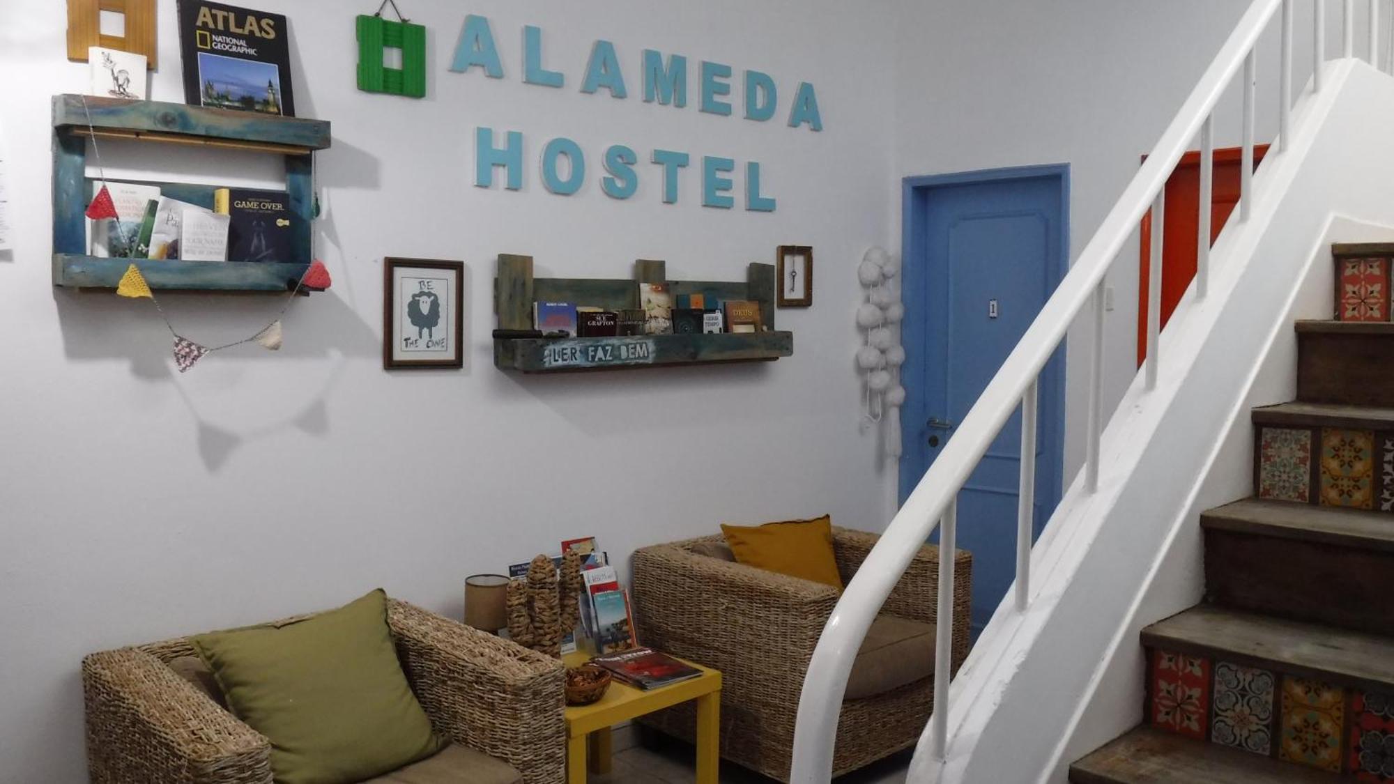 Alameda Hostel Portimao Luaran gambar