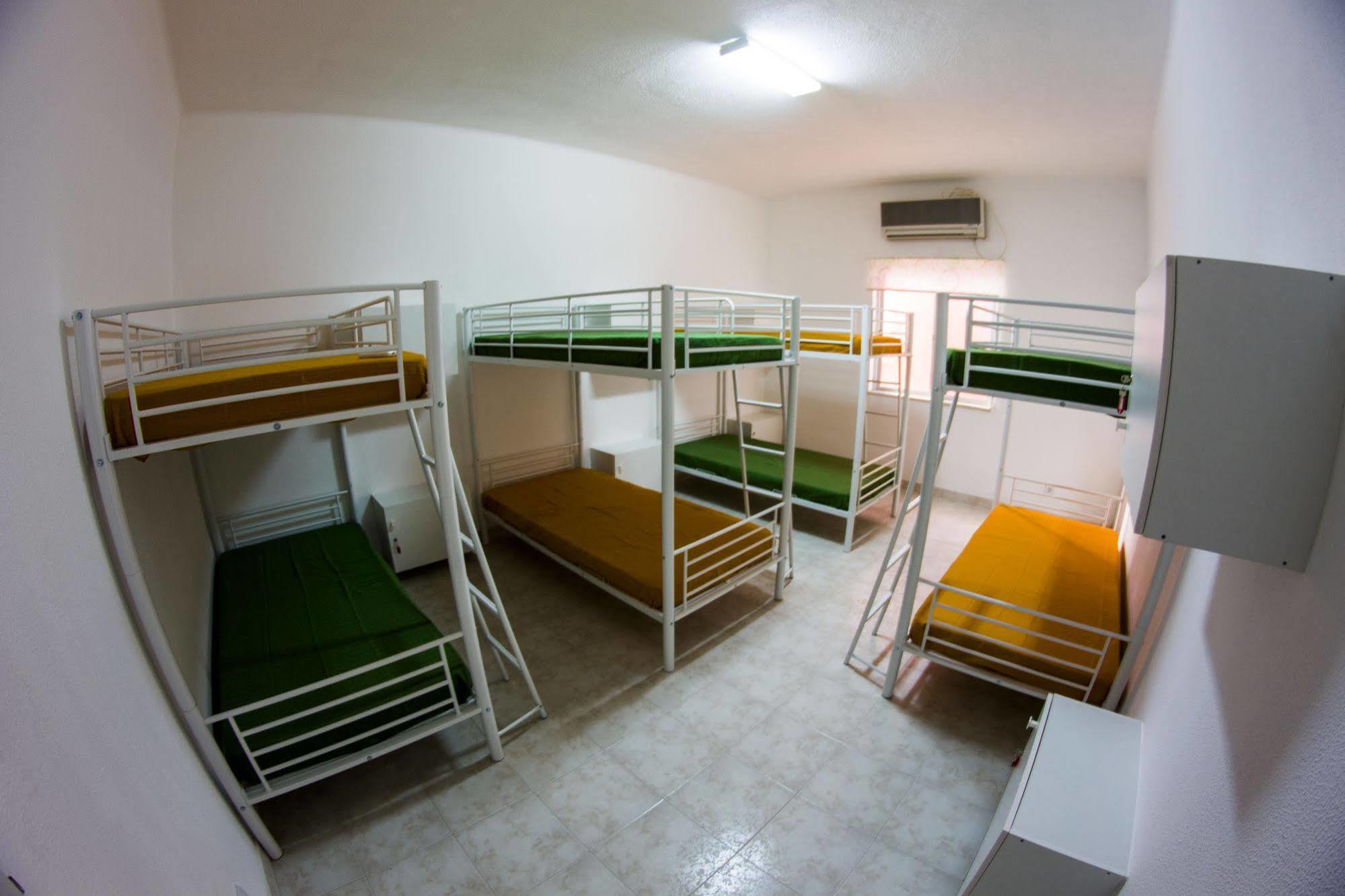Alameda Hostel Portimao Luaran gambar