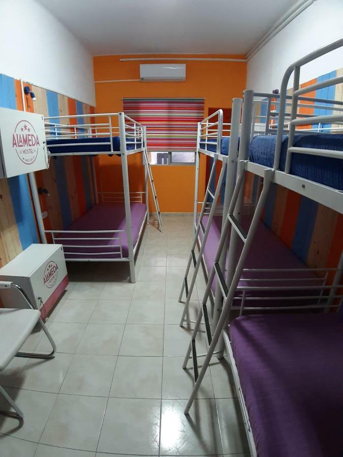 Alameda Hostel Portimao Luaran gambar